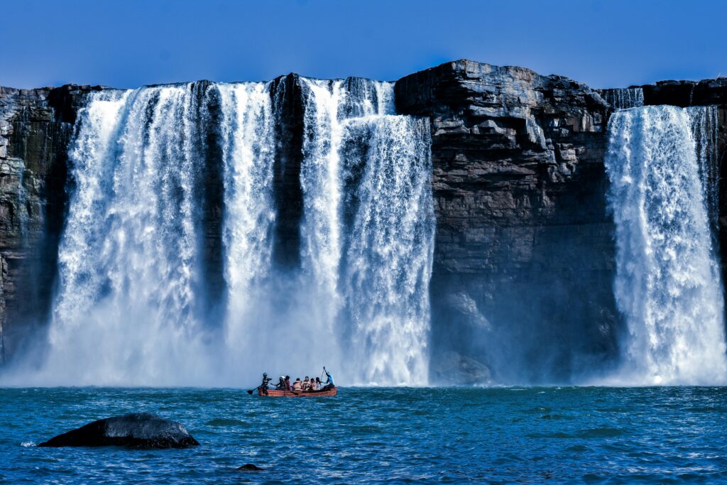 pexels sonu sonkar 1043602 2025306